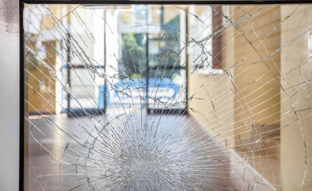 Frameless glass shopfronts