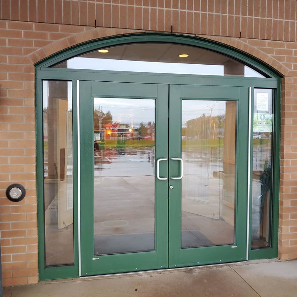 Double door arch