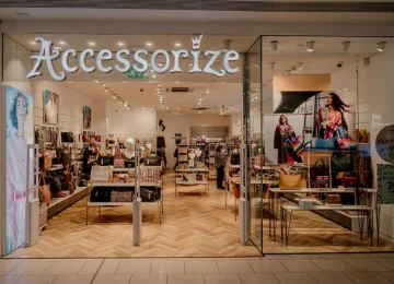 Accessorize Frameless glass shopfronts